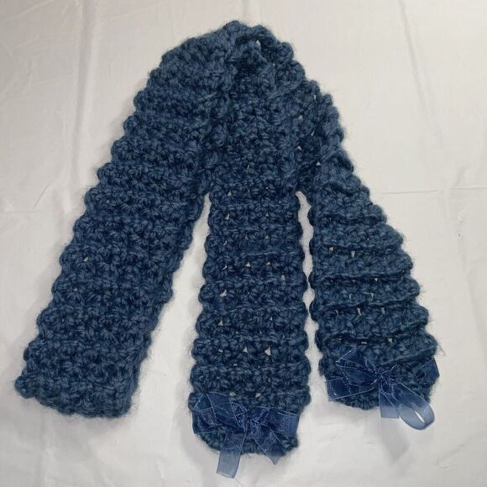 Chunky Knot Hand Knit Girls Scarf W Bow Blue 60x3.5"